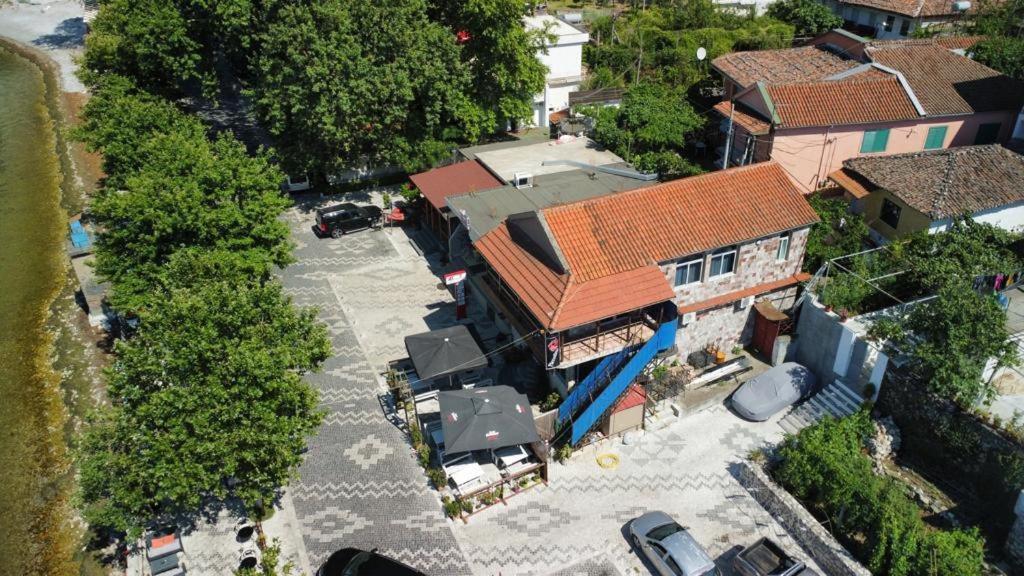 Hotel Piccolino Shkodër Exteriör bild