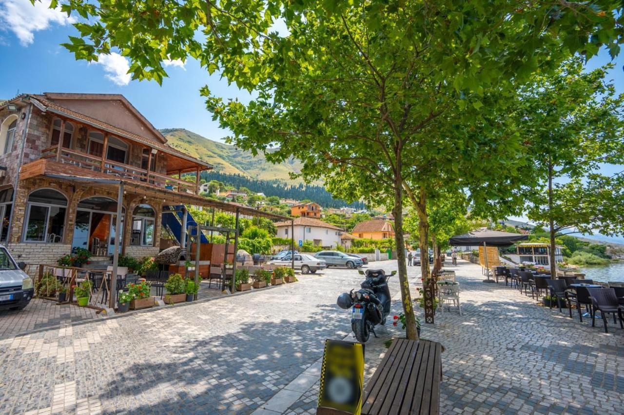 Hotel Piccolino Shkodër Exteriör bild