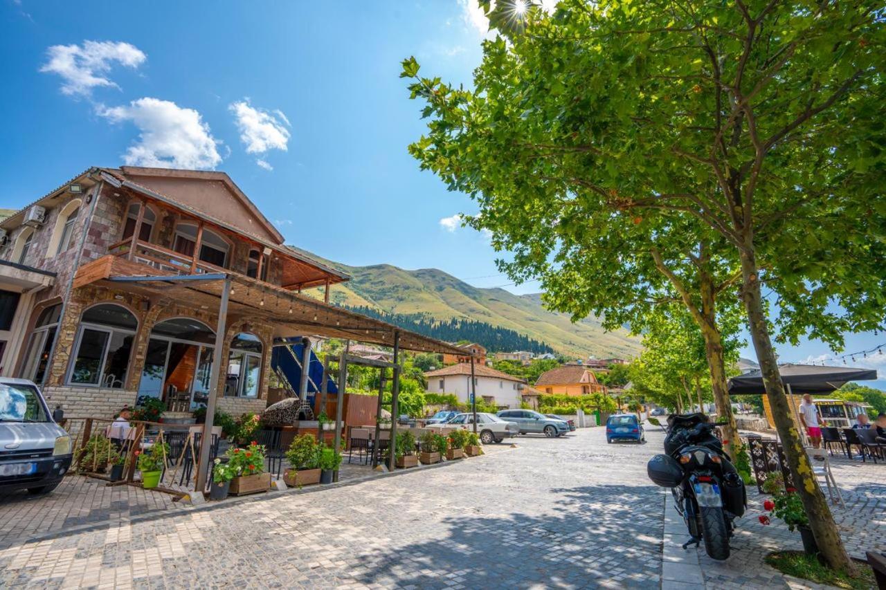 Hotel Piccolino Shkodër Exteriör bild