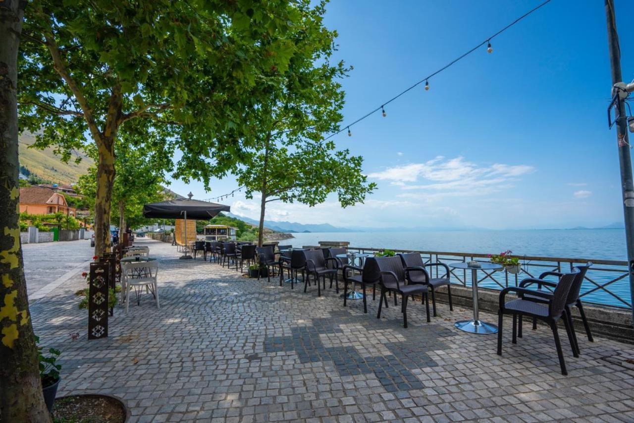 Hotel Piccolino Shkodër Exteriör bild