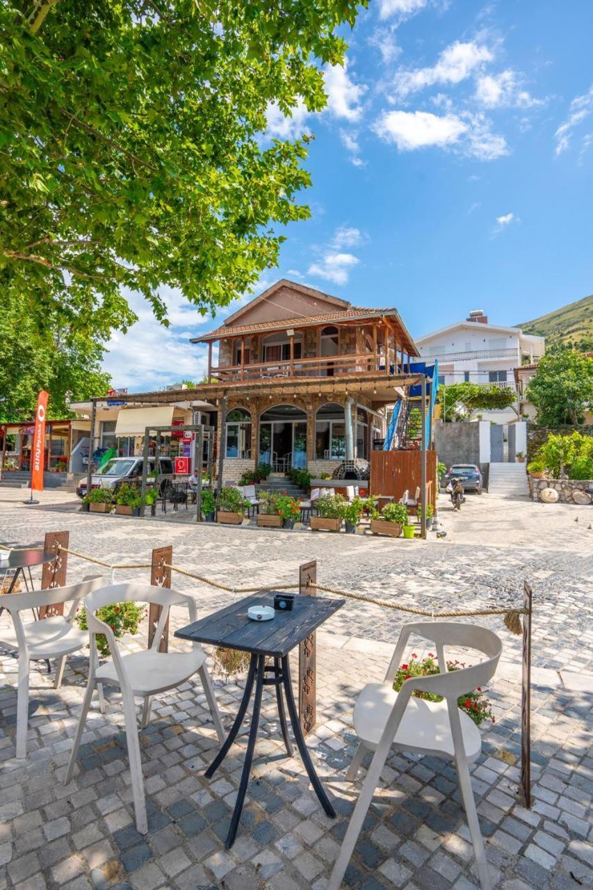 Hotel Piccolino Shkodër Exteriör bild